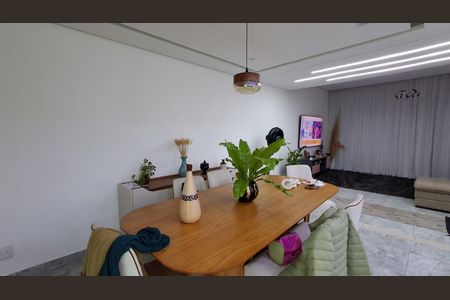 Casa à venda com 280m², 3 quartos e 2 vagas Casa à venda com 280m², 3 quartos e 2 vagasSala