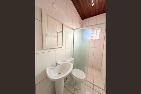 Casa à venda com 164m², 2 quartos e 2 vagasBanheiro Social