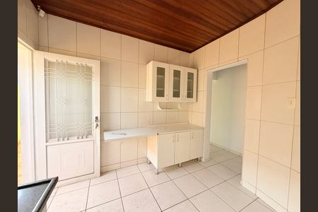Casa à venda com 164m², 2 quartos e 2 vagasCozinha