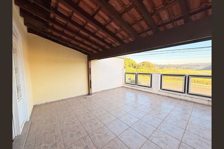 Casa à venda com 164m², 2 quartos e 2 vagasSacada
