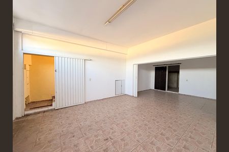 Casa à venda com 164m², 2 quartos e 2 vagasGaragem