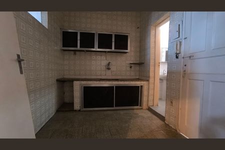 Cozinha de apartamento para alugar com 2 quartos, 130m² em Concórdia, Belo Horizonte