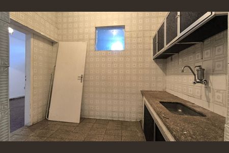 Cozinha de apartamento para alugar com 2 quartos, 130m² em Concórdia, Belo Horizonte