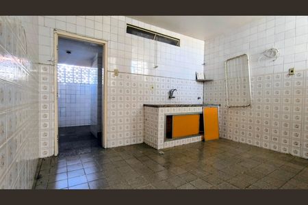 Apartamento para alugar com 2 quartos, 110m² em Concórdia, Belo Horizonte