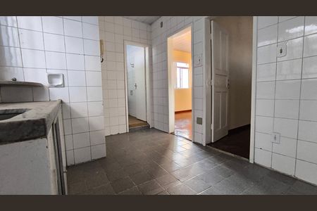 Cozinha de apartamento para alugar com 1 quarto, 90m² em Concórdia, Belo Horizonte