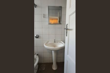 Apartamento para alugar com 90m², 1 quarto e sem vaga Apartamento para alugar com 90m², 1 quarto e sem vagaBanheiro
