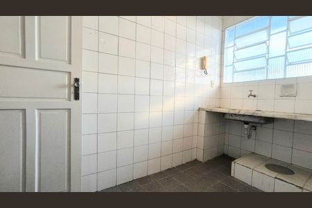 Cozinha de apartamento para alugar com 1 quarto, 90m² em Concórdia, Belo Horizonte