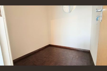 Quarto de apartamento para alugar com 1 quarto, 90m² em Concórdia, Belo Horizonte