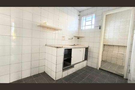 Cozinha de apartamento para alugar com 1 quarto, 90m² em Concórdia, Belo Horizonte
