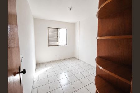 Apartamento para alugar com 91m², 4 quartos e 1 vagaQuarto