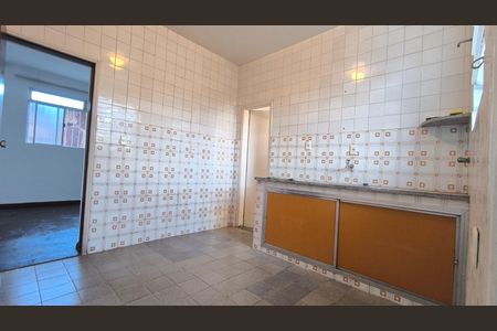 Cozinha de apartamento para alugar com 3 quartos, 120m² em Concórdia, Belo Horizonte
