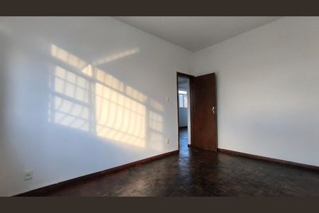 Quarto de apartamento para alugar com 3 quartos, 120m² em Concórdia, Belo Horizonte