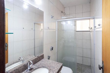 Casa de condomínio à venda com 80m², 2 quartos e 1 vaga Casa de condomínio à venda com 80m², 2 quartos e 1 vagaBanheiro social