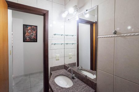 Casa de condomínio à venda com 80m², 2 quartos e 1 vaga Casa de condomínio à venda com 80m², 2 quartos e 1 vagaBanheiro social