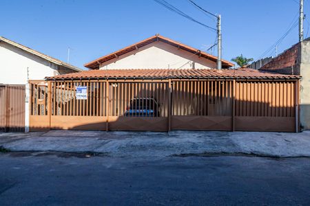 Casa de condomínio à venda com 80m², 2 quartos e 1 vaga Casa de condomínio à venda com 80m², 2 quartos e 1 vagaFachada