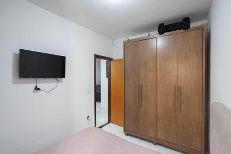 Casa de condomínio à venda com 80m², 2 quartos e 1 vaga Casa de condomínio à venda com 80m², 2 quartos e 1 vagaQuarto 1