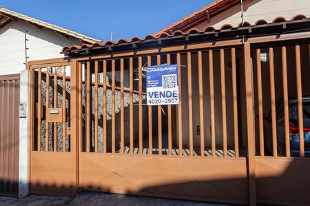 Casa de condomínio à venda com 80m², 2 quartos e 1 vaga Casa de condomínio à venda com 80m², 2 quartos e 1 vagaFachada