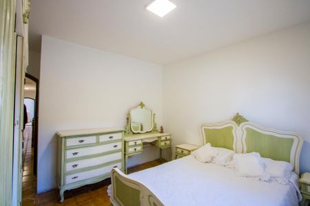 Casa à venda com 230m², 4 quartos e 2 vagas Casa à venda com 230m², 4 quartos e 2 vagasQuarto 3