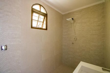 Casa à venda com 230m², 4 quartos e 2 vagas Casa à venda com 230m², 4 quartos e 2 vagasBanheiro social 2