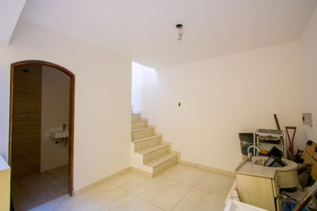 Casa à venda com 230m², 4 quartos e 2 vagas Casa à venda com 230m², 4 quartos e 2 vagasÁrea de serviço