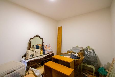 Casa à venda com 230m², 4 quartos e 2 vagas Casa à venda com 230m², 4 quartos e 2 vagasQuarto 4