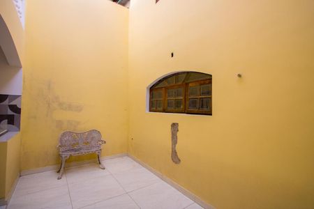 Casa à venda com 230m², 4 quartos e 2 vagas Casa à venda com 230m², 4 quartos e 2 vagasQuintal