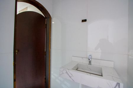 Casa à venda com 230m², 4 quartos e 2 vagas Casa à venda com 230m², 4 quartos e 2 vagasBanheiro do quarto 1