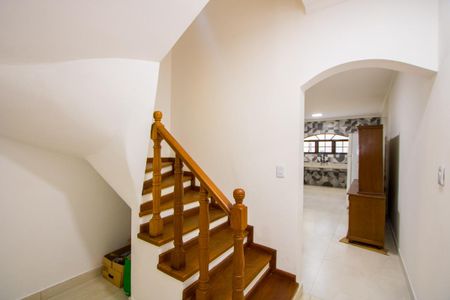 Casa à venda com 230m², 4 quartos e 2 vagas Casa à venda com 230m², 4 quartos e 2 vagasCorredor inferior