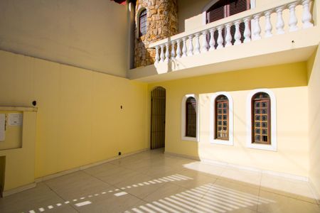 Casa à venda com 230m², 4 quartos e 2 vagas Casa à venda com 230m², 4 quartos e 2 vagasVaga da garagem