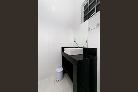 Banheiro da Suíte de kitnet/studio para alugar com 1 quarto, 30m² em Santa Cruz, Belo Horizonte
