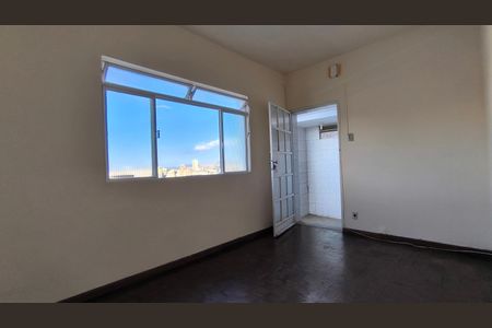 Sala de casa de condomínio para alugar com 1 quarto, 110m² em Concórdia, Belo Horizonte