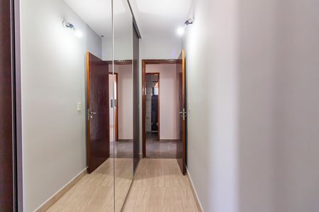 Apartamento à venda com 250m², 4 quartos e 2 vagasSuíte 