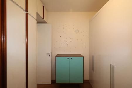 Apartamento para alugar com 116m², 3 quartos e 1 vaga Apartamento para alugar com 116m², 3 quartos e 1 vagaQuarto 2