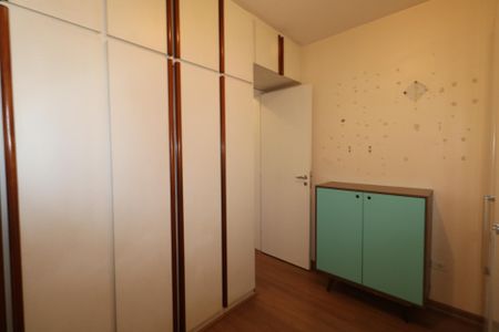 Apartamento para alugar com 116m², 3 quartos e 1 vaga Apartamento para alugar com 116m², 3 quartos e 1 vagaQuarto 2