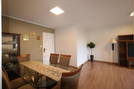 Apartamento para alugar com 116m², 3 quartos e 1 vaga Apartamento para alugar com 116m², 3 quartos e 1 vagaSala