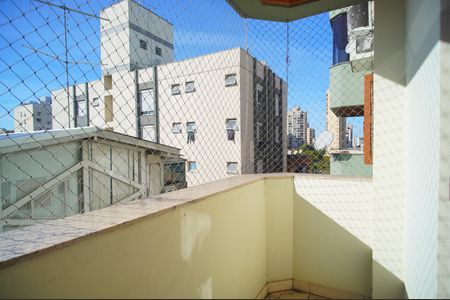 Apartamento para alugar com 92m², 2 quartos e 1 vagavaranda da Suíte