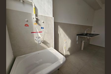 Apartamento à venda com 42m², 2 quartos e 1 vaga Apartamento à venda com 42m², 2 quartos e 1 vagaÁrea de serviço