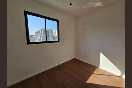 Quarto 1 de apartamento à venda com 2 quartos, 42m² em Curicica, Rio de Janeiro