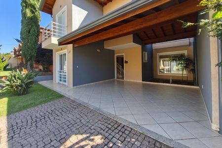 Casa de condomínio para alugar com 220m², 3 quartos e 2 vagasQuintal - Garagem