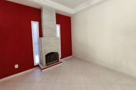 Casa de condomínio para alugar com 220m², 3 quartos e 2 vagasSala