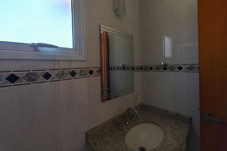 Casa de condomínio para alugar com 220m², 3 quartos e 2 vagasBanheiro Suíte 3