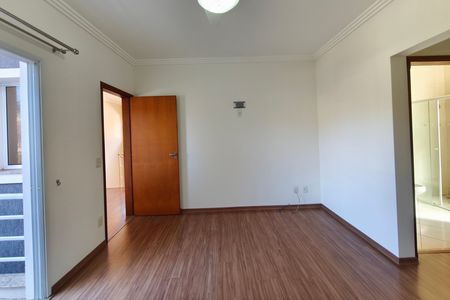 Casa de condomínio para alugar com 220m², 3 quartos e 2 vagasQuarto Suíte 2