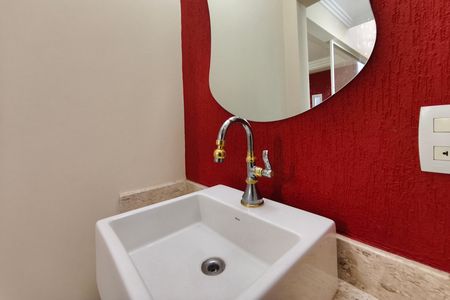 Casa de condomínio para alugar com 220m², 3 quartos e 2 vagasLavabo