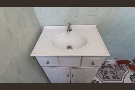 Apartamento à venda com 58m², 2 quartos e sem vaga Apartamento à venda com 58m², 2 quartos e sem vagaBanheiro