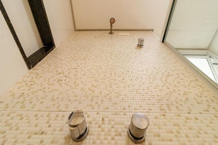 Apartamento à venda com 56m², 2 quartos e 2 vagas Apartamento à venda com 56m², 2 quartos e 2 vagasBanheiro da Suíte