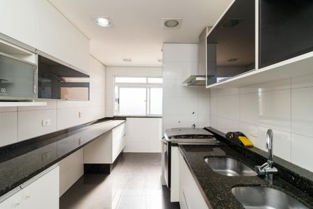 Apartamento à venda com 56m², 2 quartos e 2 vagas Apartamento à venda com 56m², 2 quartos e 2 vagasCozinha