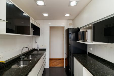 Apartamento à venda com 56m², 2 quartos e 2 vagas Apartamento à venda com 56m², 2 quartos e 2 vagasCozinha