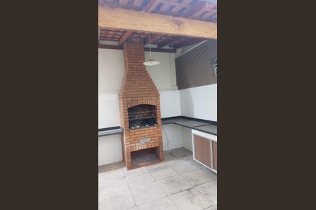 Casa à venda com 200m², 3 quartos e sem vagaÁrea externa