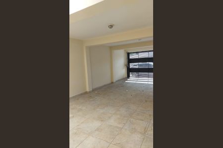 Casa à venda com 200m², 3 quartos e sem vagaÁrea externa