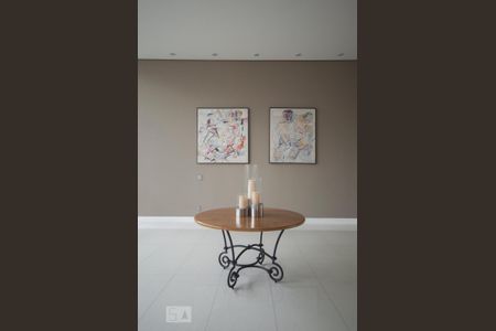 Apartamento à venda com 107m², 2 quartos e 2 vagas